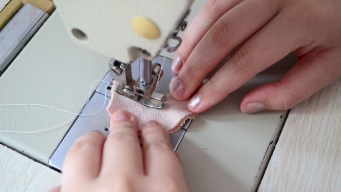 Как сшить игрушку своими руками: шитье куклы игрушки из дорамы Токкэби