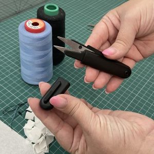 Ножницы для шитья с защитным колпачком